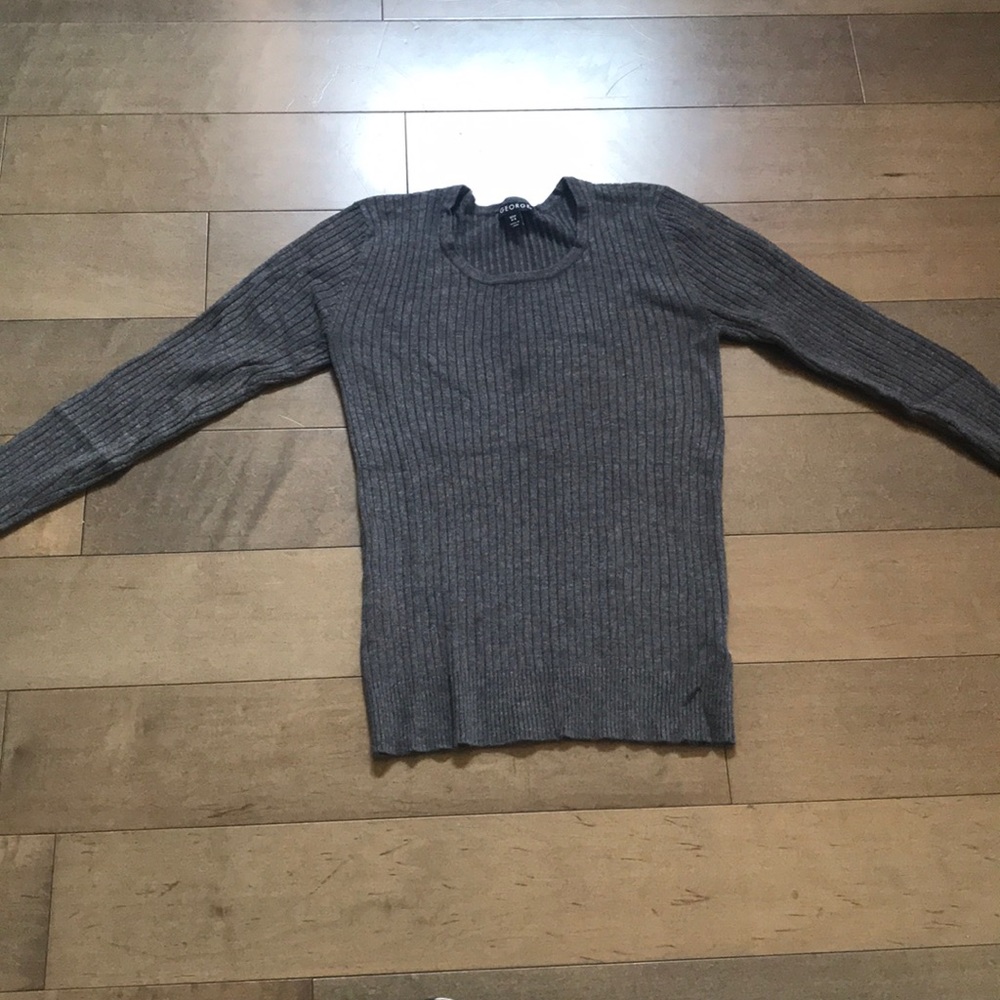 Gray sweater